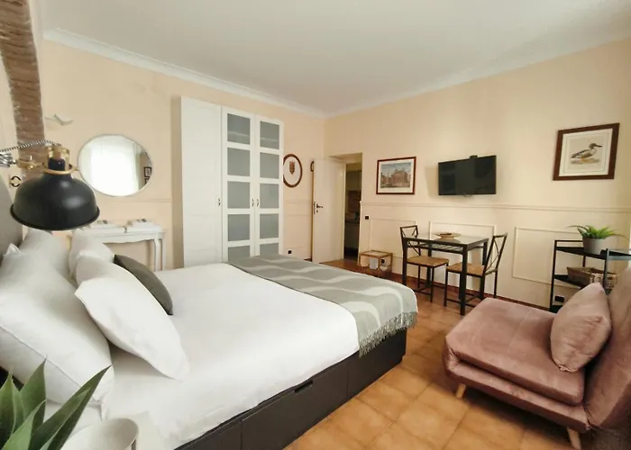 Domus Viola By Quokka 360 - 3 Min Walk From Piazza Navona * Roma